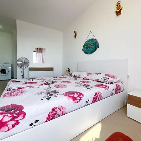 Seaview Apartmán *